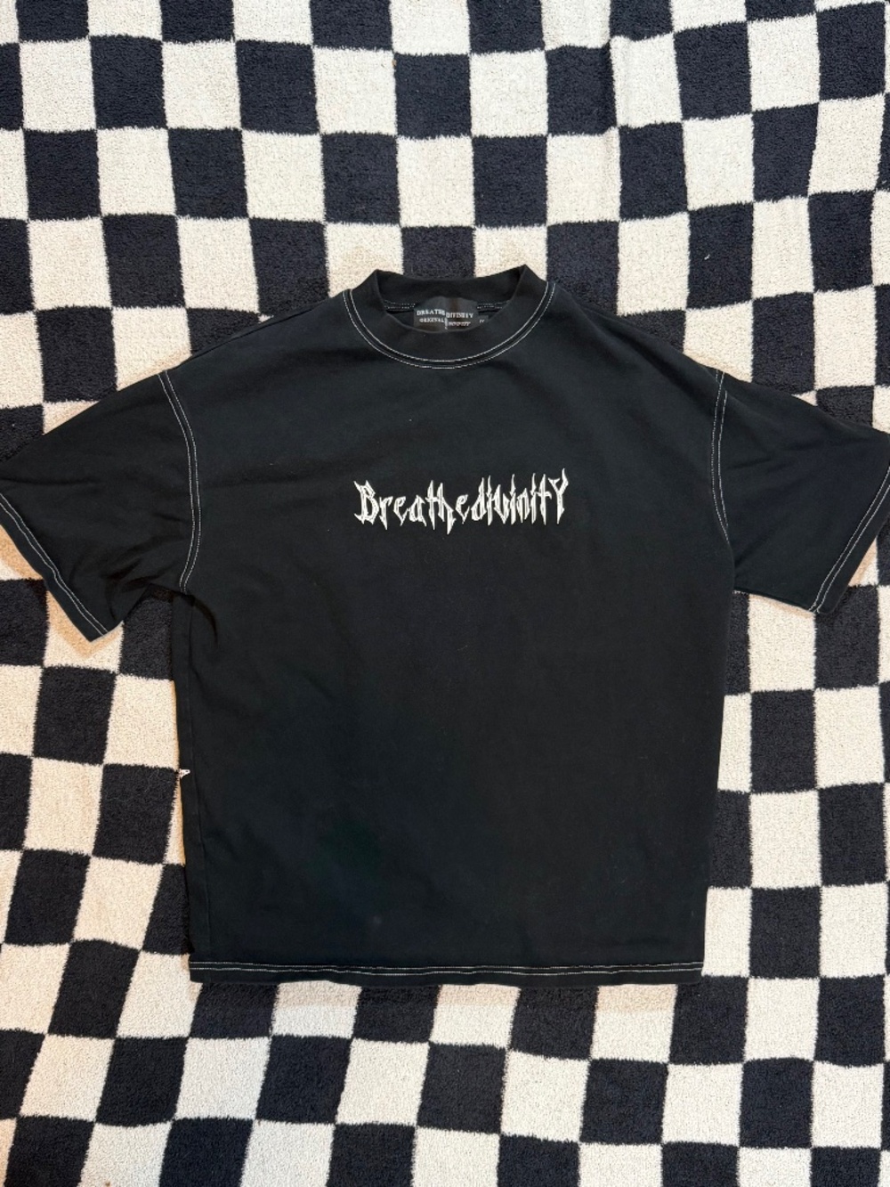 breathe divinity gothic cross graphic shirt size small